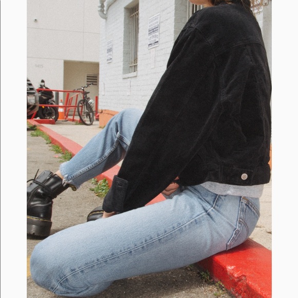 ⭐️HOST PICK⭐️ Brandy Melville Mina Corduroy jacket - Picture 6 of 8